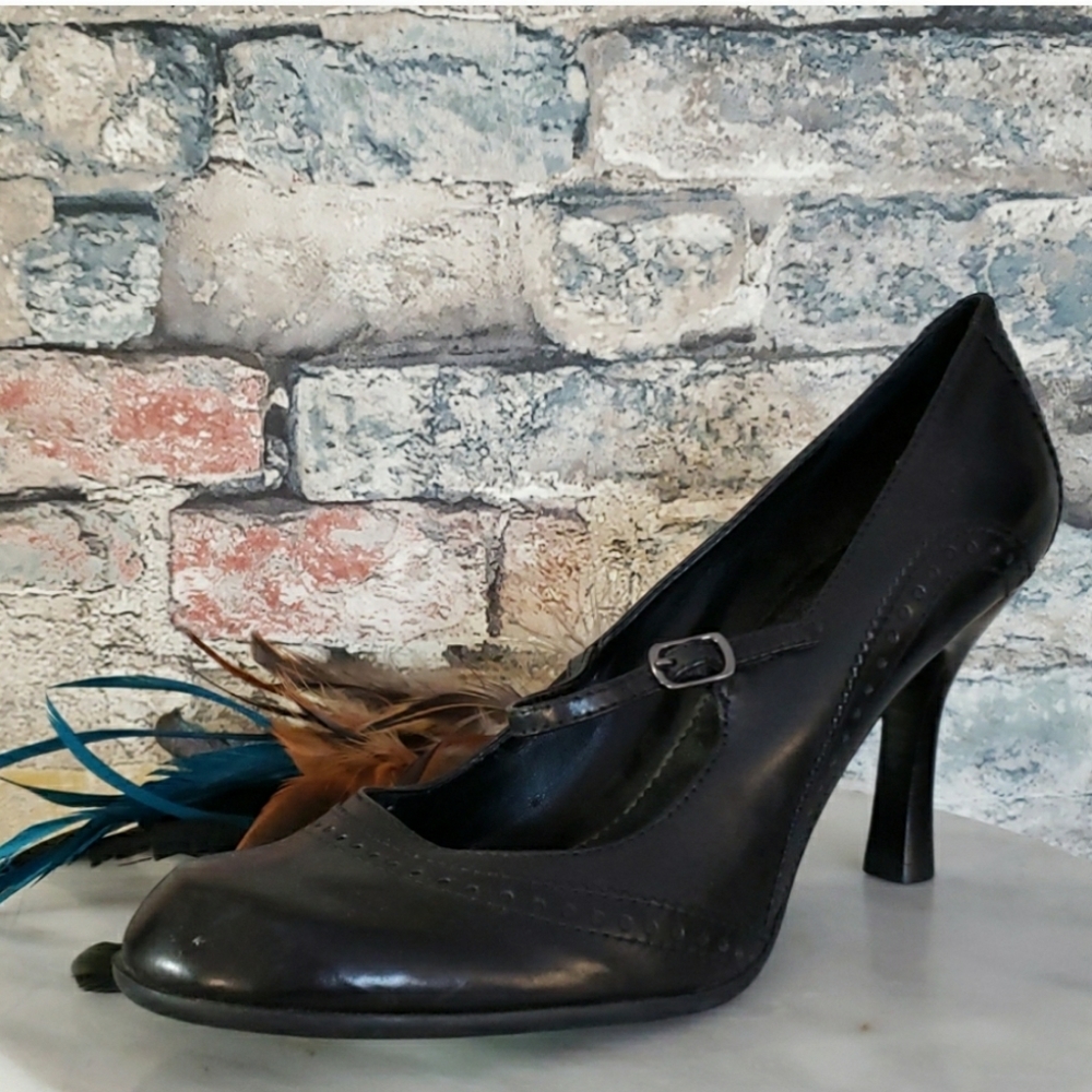 Nine West Black Leather Mary Jane Heels